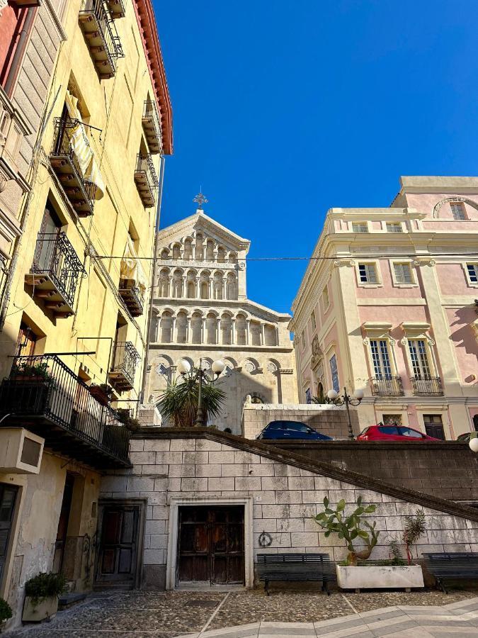 Hotel Piazza Carlo Alberto Cagliari Exterior foto