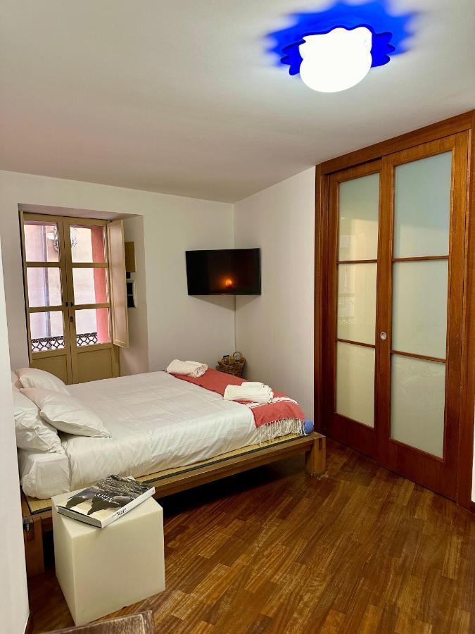 Hotel Piazza Carlo Alberto Cagliari Exterior foto